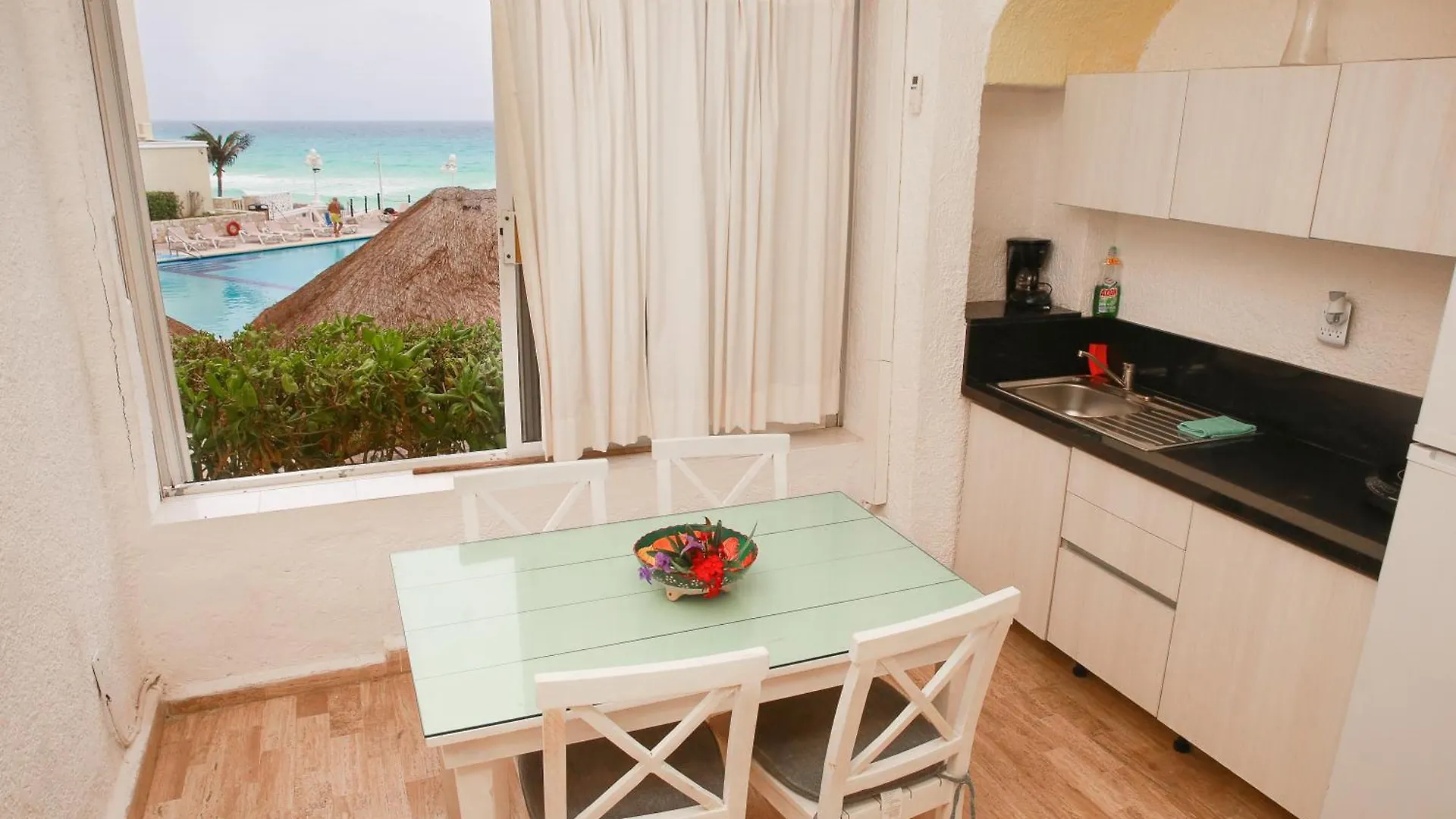 **  Cancun Beach Aparthotel Brisas Mexico