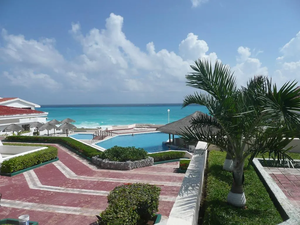 Cancun Beach Aparthotel Brisas