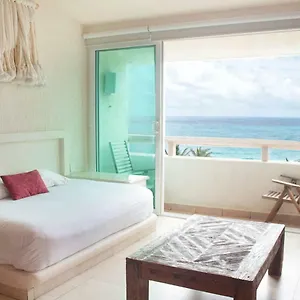 Rodero By Solymar Front In Zone **** Cancún